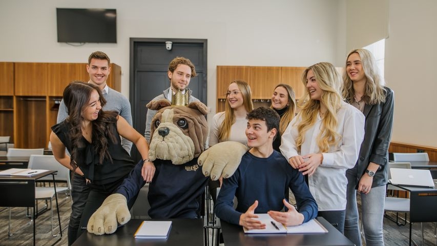 EBS students bulldog masco