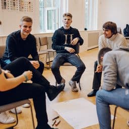 Tudengid klassiruumis workshopil